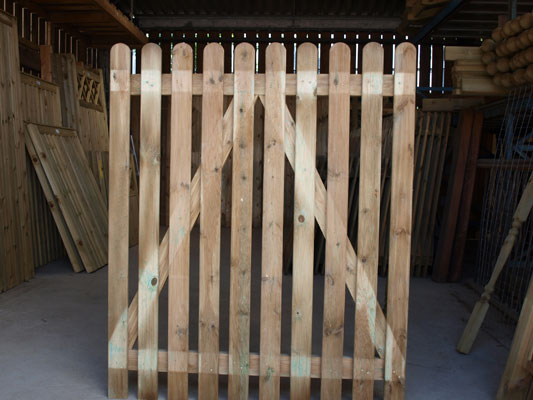 Pressure treated 1.2 high x 1 meter wide round top palisade gate. Also available in 900mm high